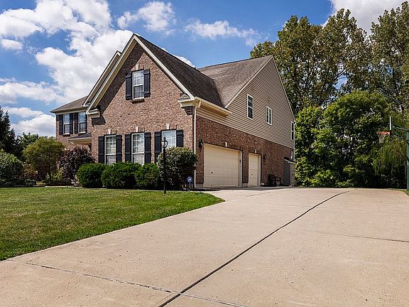 4th image of 7350 Maple Leaf Ct