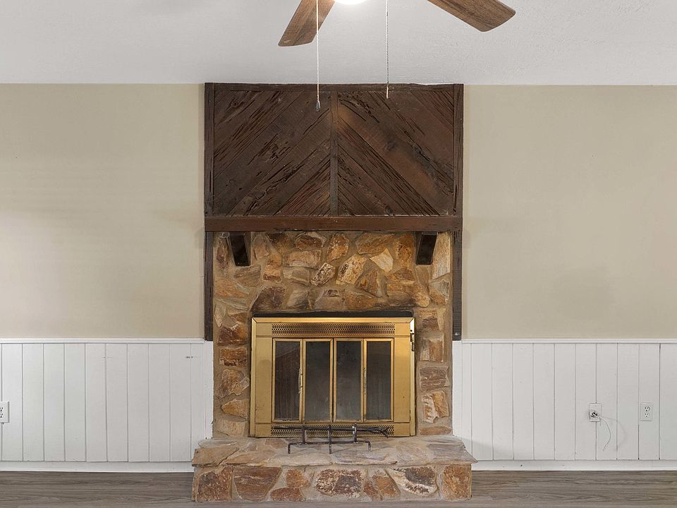 1st image of 715 Cool Brook Ct