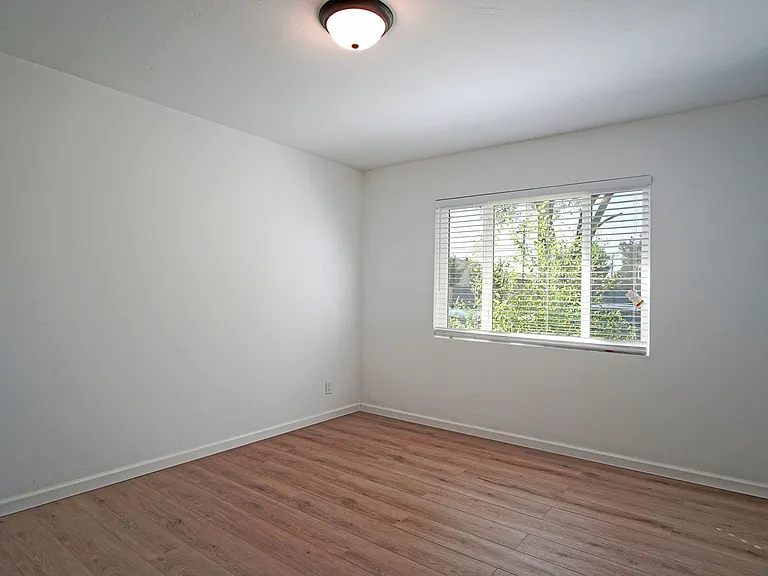 7903 Indian School Rd NE — Photo 17