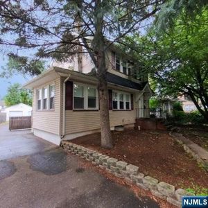 1142 Margaret St, Teaneck, NJ, 07666