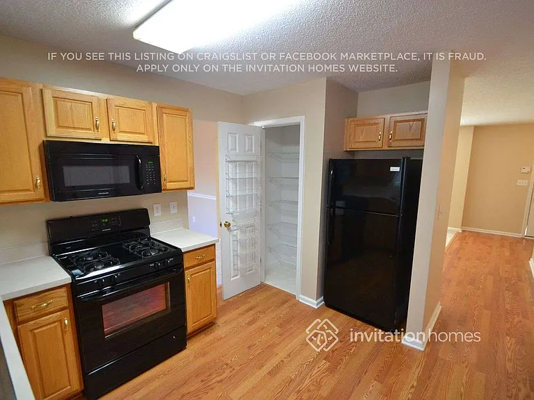3517 Lusby Ct — Photo 4