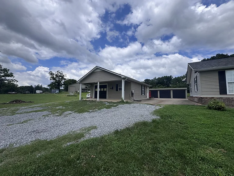 1161 Barkley Hills Rd — Photo 3