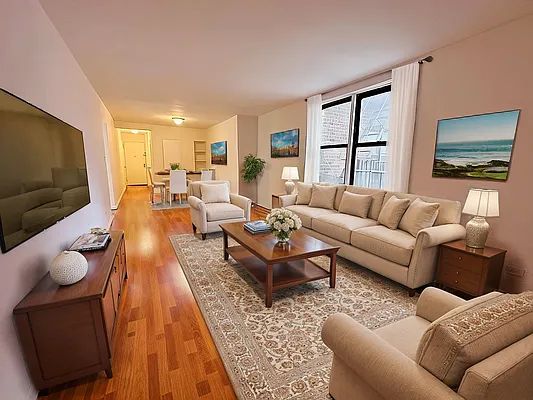 Rented by Voro Purple LLC | media 2