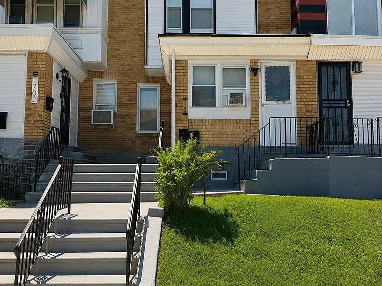 1704 Conlyn St #2 — Photo 1