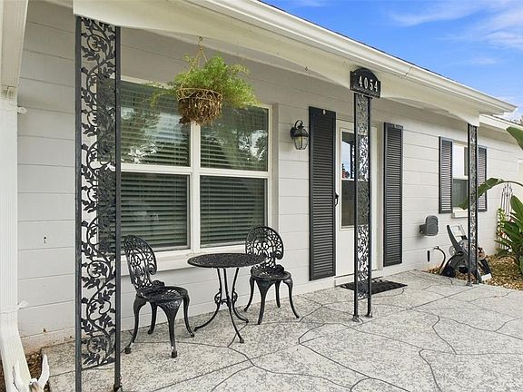 3rd image of 4054 PAVIA LANE