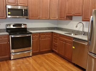 164 Whitney St #3, Hartford, CT 06105