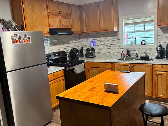 3rd image of 9708 Polak Dr