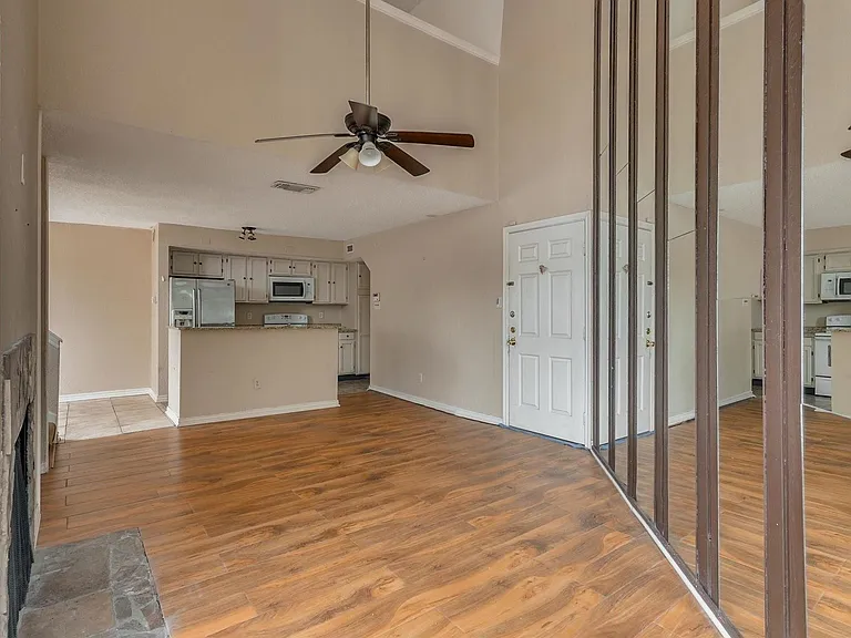 9803 Walnut St #205 — Photo 7