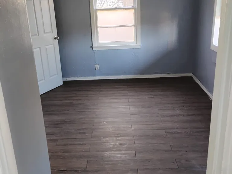 4805 Collins Ave — Photo 15