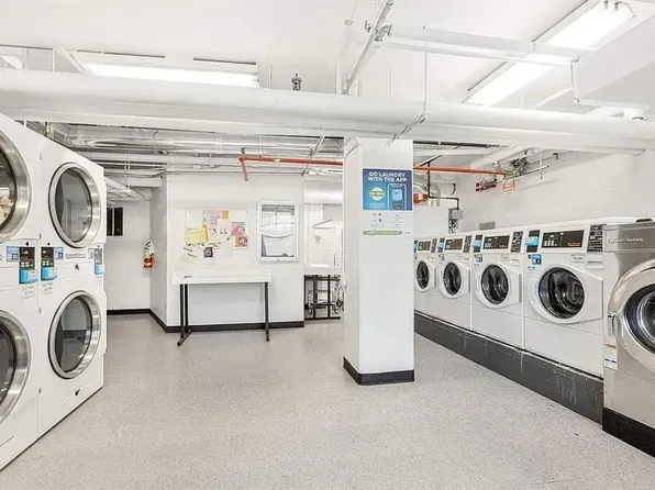 3 Fordham Hill Oval image 9 of 11