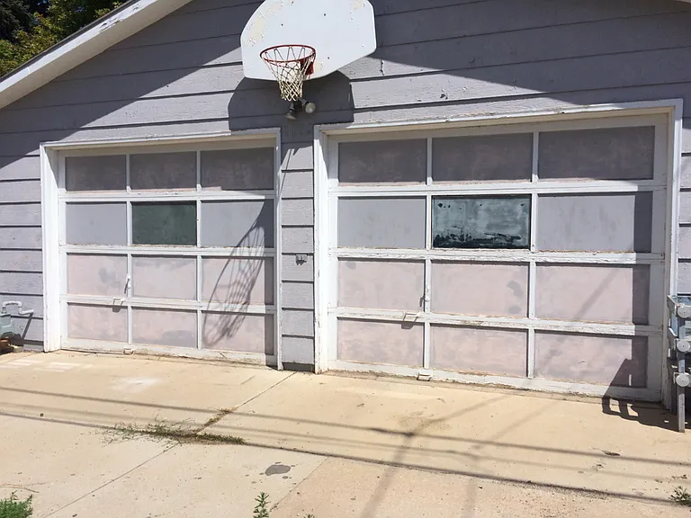 1112 E Canby St — Photo 13