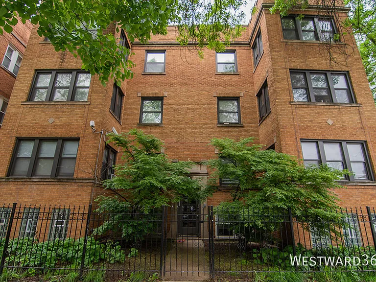 3821 W Wrightwood Ave #G — Photo 1