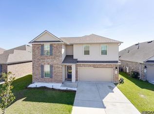 7520 Scarlet Oak Dr, Gonzales, LA 70737