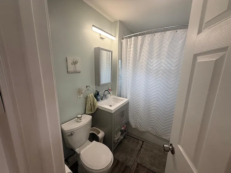 44 Ashland St #2F — Photo 20
