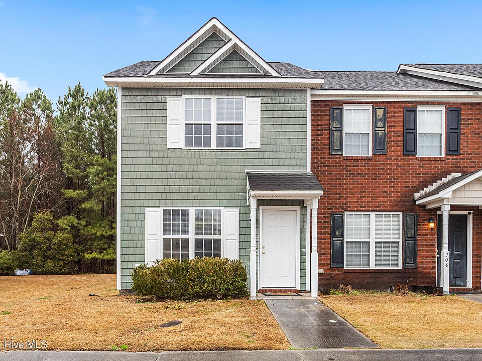 1st image of 210 Springwood Dr