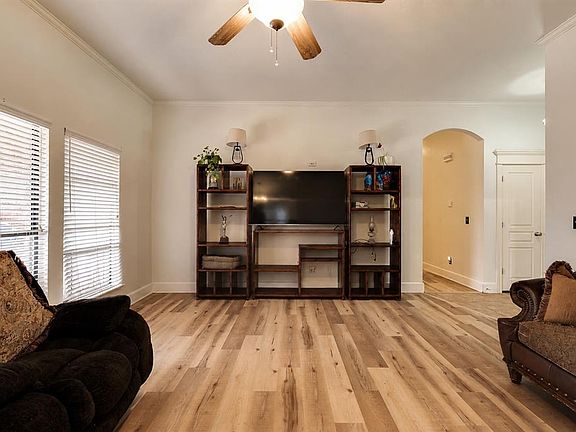 5th image of 16320 Old Elm Ln