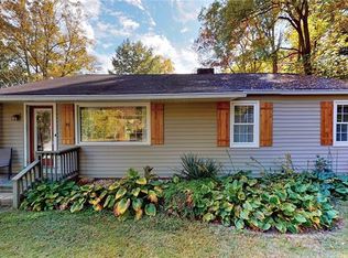 92 Fairway Dr, Asheville, NC 28805