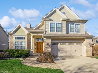 798 Willow Ct, Itasca, IL 60143