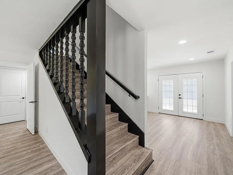 10406 Broadstairs St — Photo 20