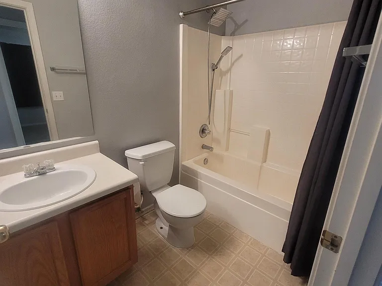2739 W Silver Creek Ln — Photo 26