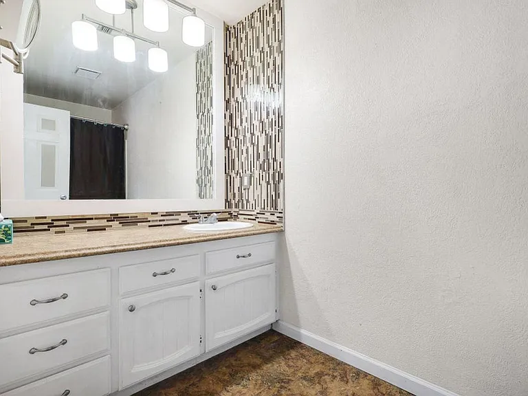 22641 River View Dr — Photo 11