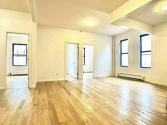 Rented by Avenues Real Estate | media 5