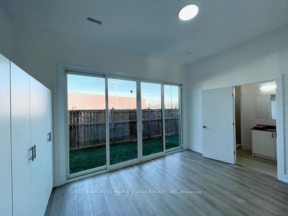 5th image of 29 Summersides Mews