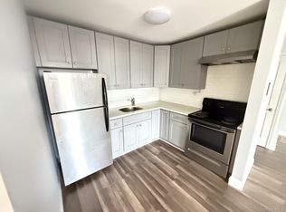 1219 2nd Ave APT 202, New Hyde Park, NY 11040