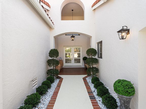 4th image of 16613 Hidden Cove Drive