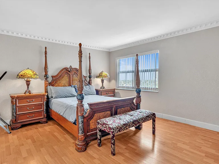 401 Golden Isles Dr #1007 — Photo 19