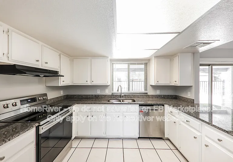4309 W Poinsettia Dr — Photo 5