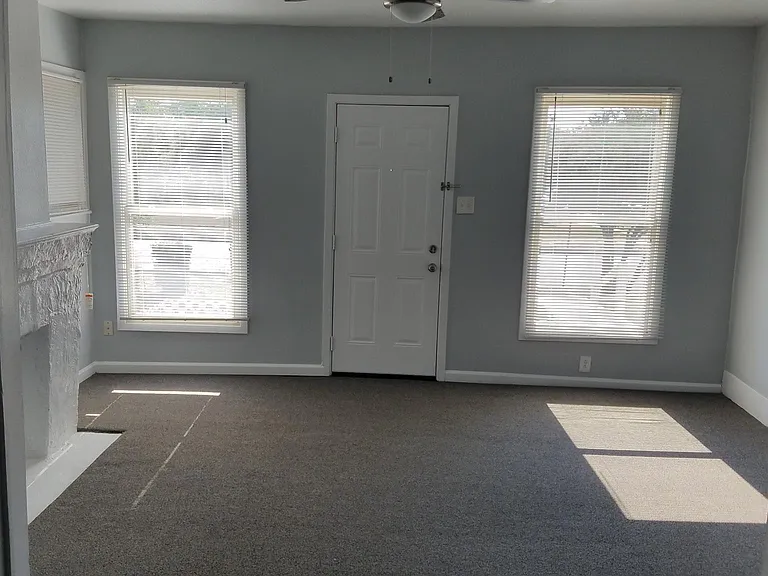 422 N Marsalis Ave #4 — Photo 5
