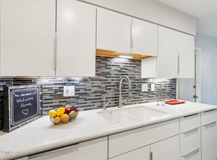 10563 W Palmeras Dr, Sun City, AZ 85373