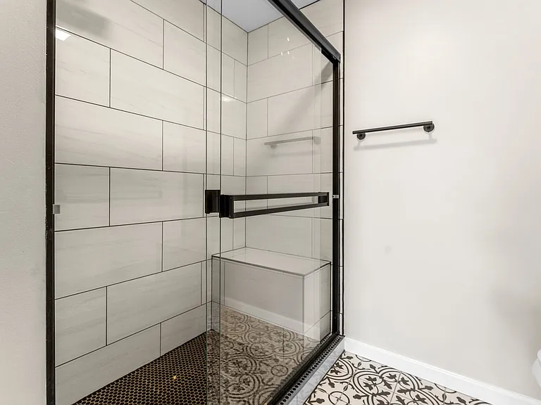 2302 Lighthouse View Dr — Photo 14