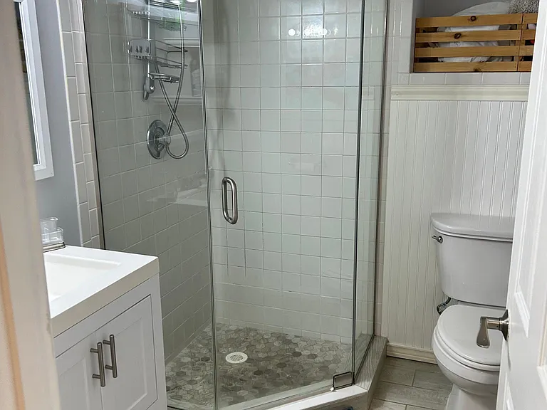 329 Locust Ave — Photo 16