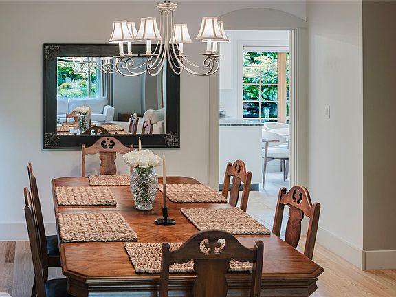 5th image of 586 Island Rd