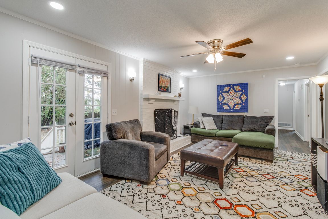 next background image