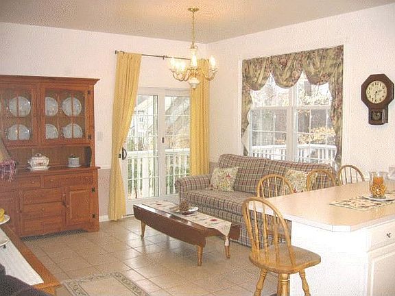 Eat in Kitchen w/ Doors to Deck