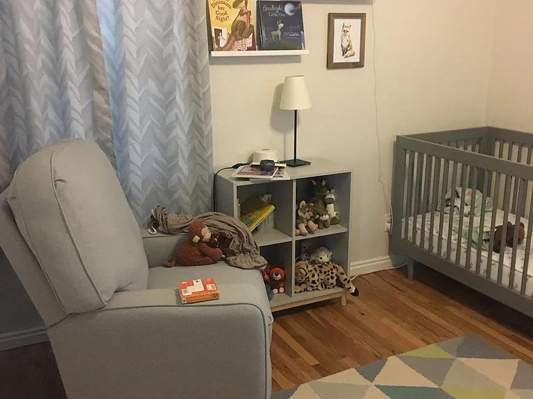 Upstairs smaller bedroom