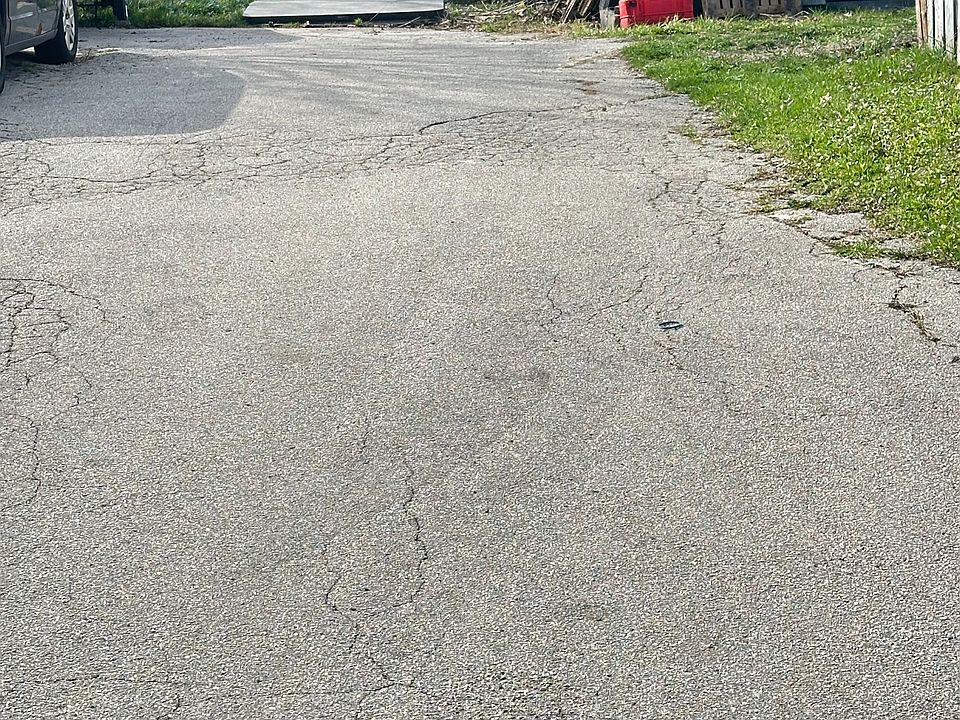 2nd image of 1 Martindale Rd