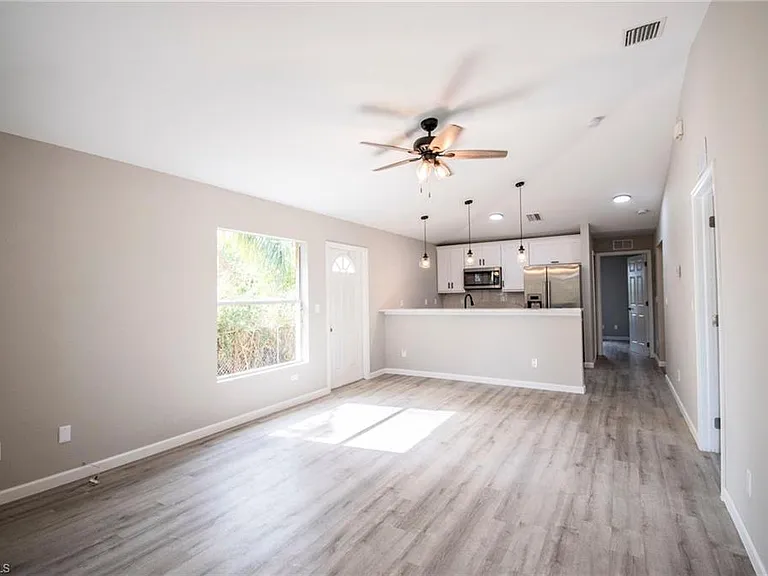 3016 Wallace Ave #3016 — Photo 18