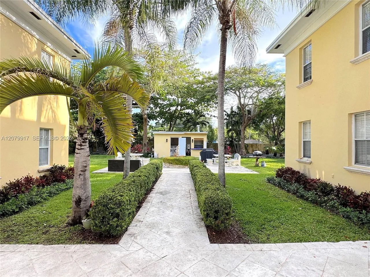 2 bed, 1.0 bath, 700 sqft, $2,695 — Photo 3