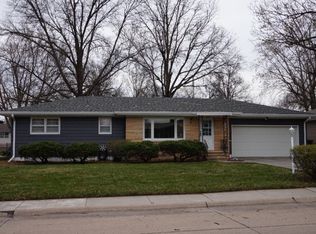105 E 23rd St, Grand Island, NE 68801