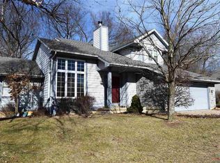 1425 E Timber Ridge Dr, Sedalia, MO 65301