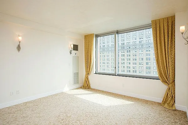 Rented by Douglas Elliman | media 32