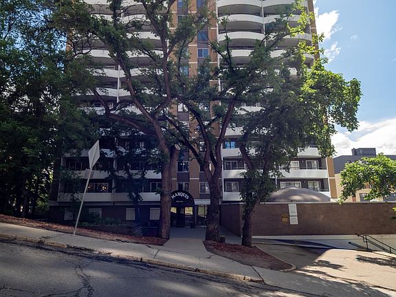 4th image of 9725 106th St NW #4