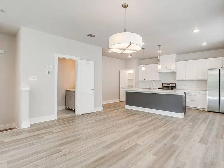 2944 Forest Park Blvd #FP-2028 — Photo 32