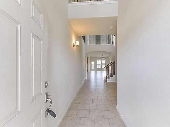 2nd image of 30224 Creekside Dr