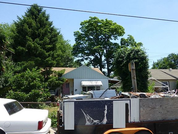 3rd image of 2804 Chillicothe St