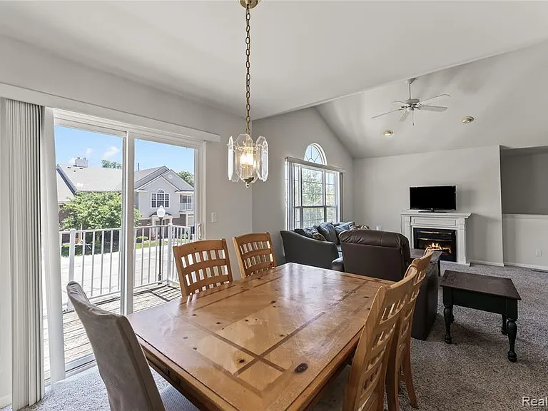 1861 Flagstone Cir — Photo 7